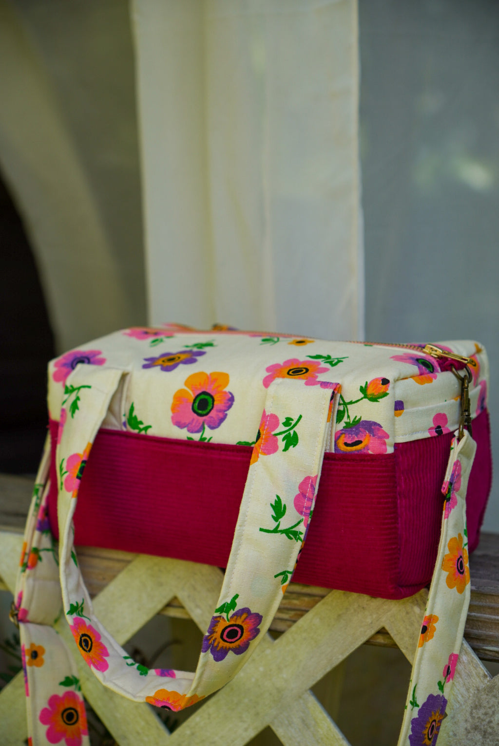•The Daisy Delight Duffel•