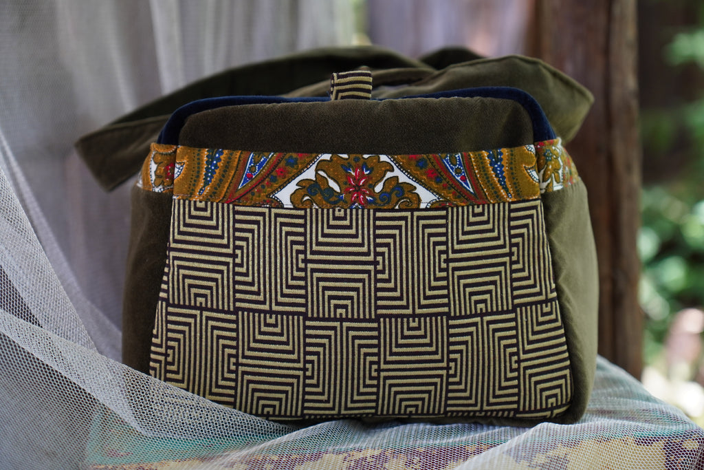 Paisley Mirage Medium Duffle